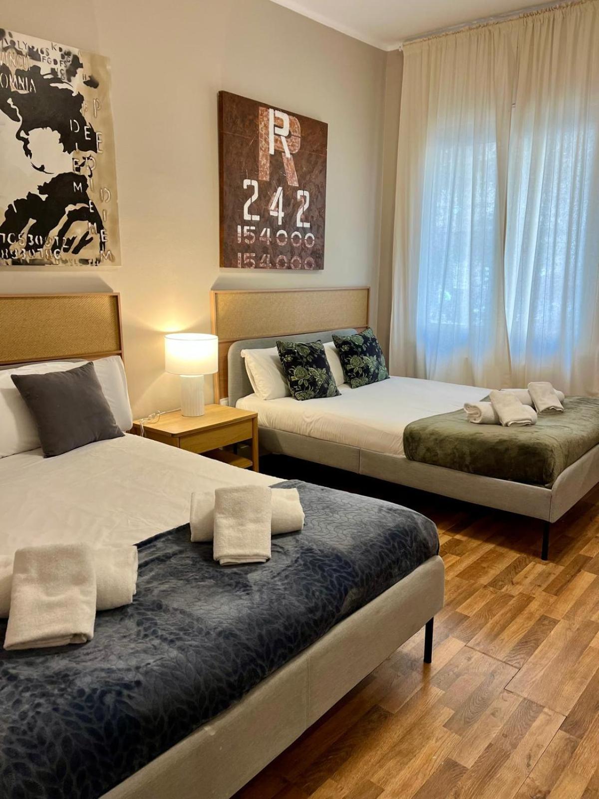 Sagrada Familia Secret Apartment Барселона Экстерьер фото